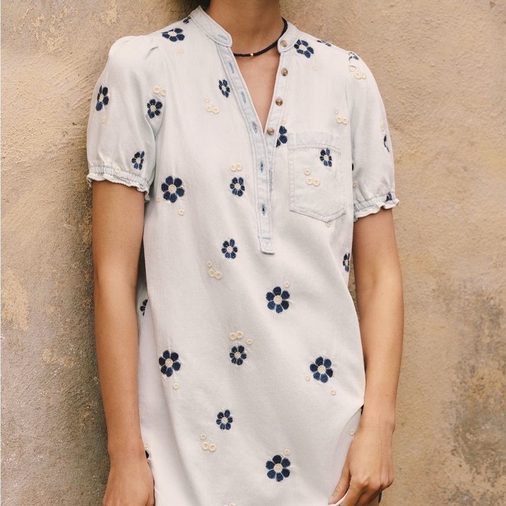 Anthropologie Pilcro Light Denim Dress with Navy & Cream Floral Embroidery